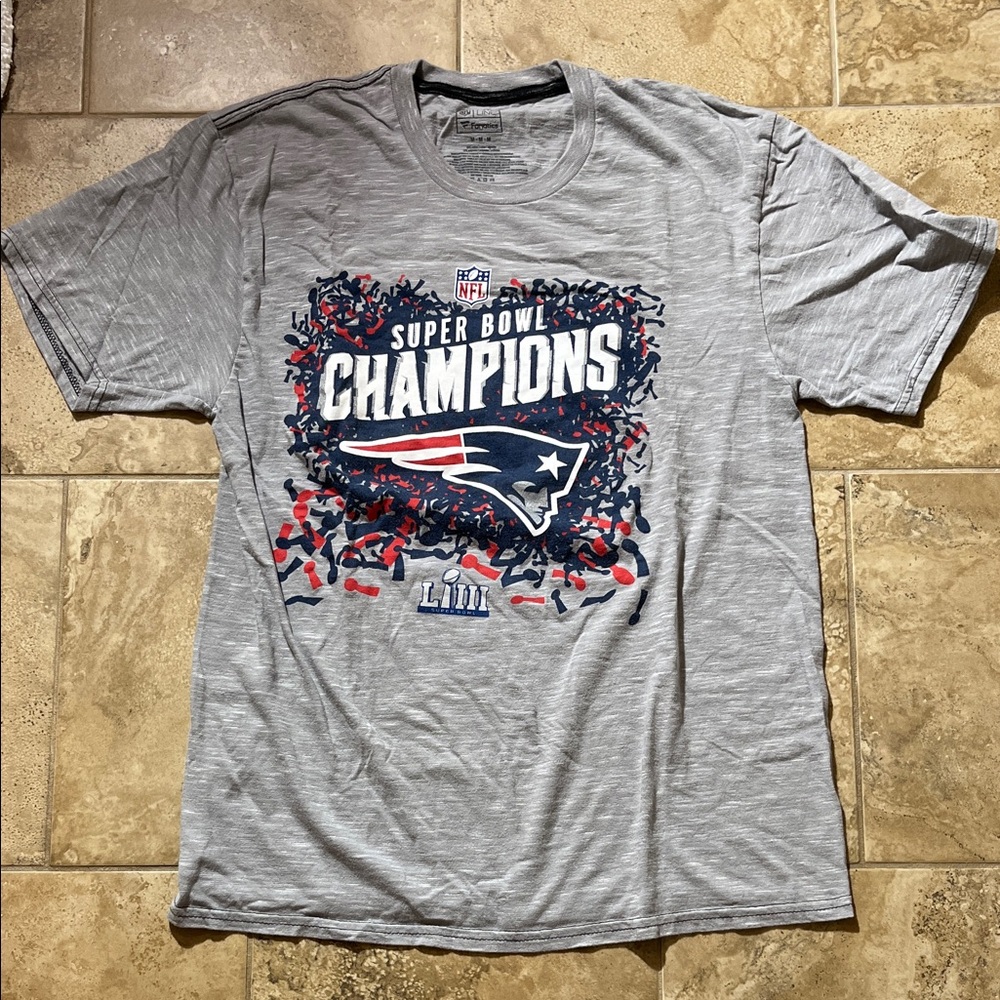 Patriots T-Shirt Size M